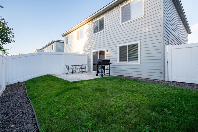 Building Photo - 5 S Kellogg St