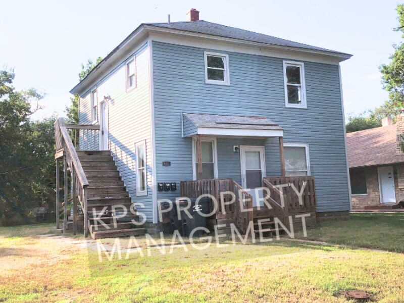 Foto principal - 665 S Kansas St