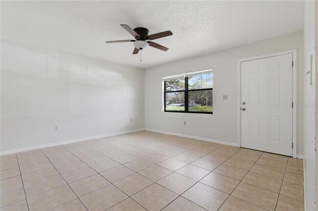 Foto del edificio - 216 4th Ave SW