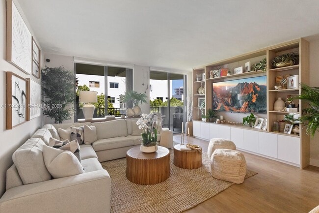 Building Photo - 141 Crandon Blvd