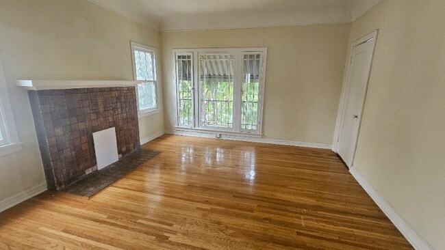 Foto del edificio - 367 N Ogden Dr