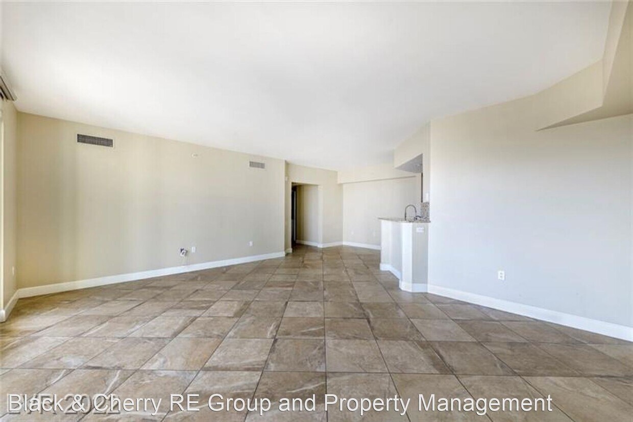 Building Photo - 1 br, 2 bath House - 2777 Paradise Rd #808