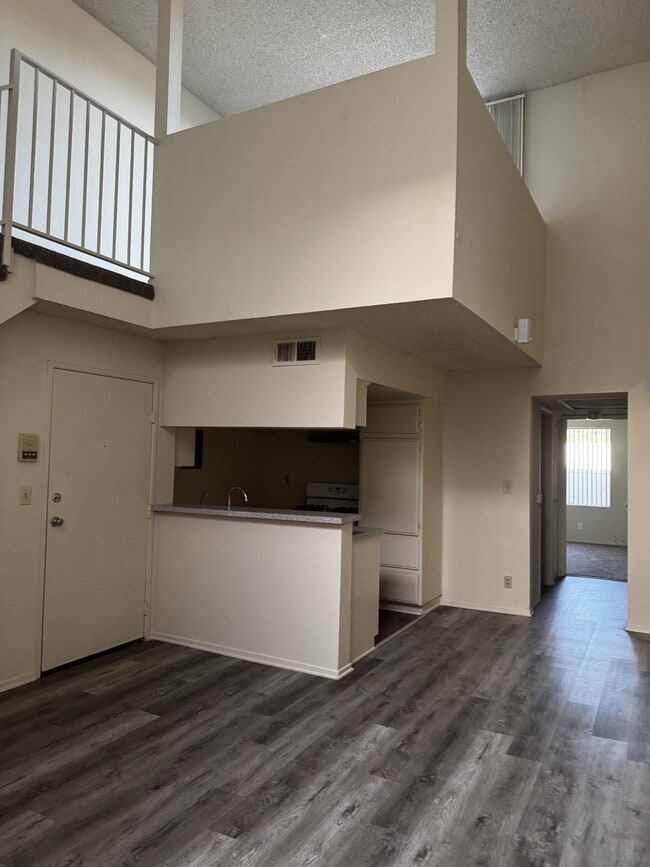 Building Photo - Pavillion Apartments