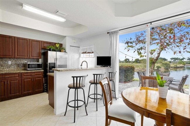 Foto del edificio - 970 SW 144th Ave