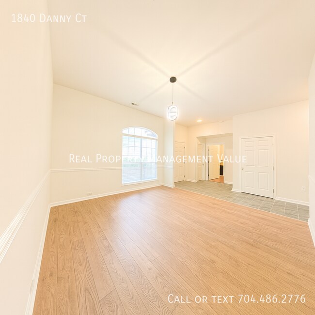 Foto del edificio - 1840 Danny Ct