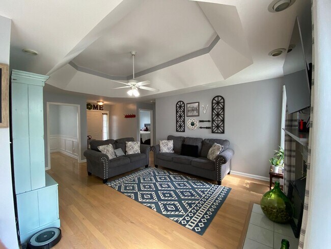Foto del edificio - 3672 Fieldstone Dr