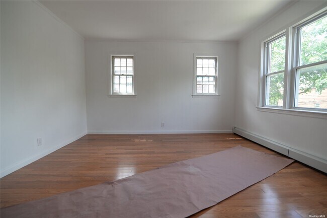 Building Photo - 155-14 41st Ave