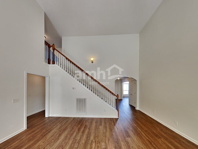 Foto del edificio - 441 Remington Ave