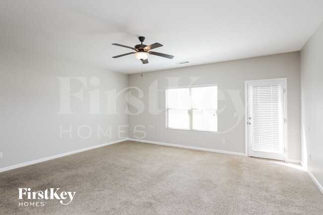 Building Photo - 4221 Weeping Willow Dr