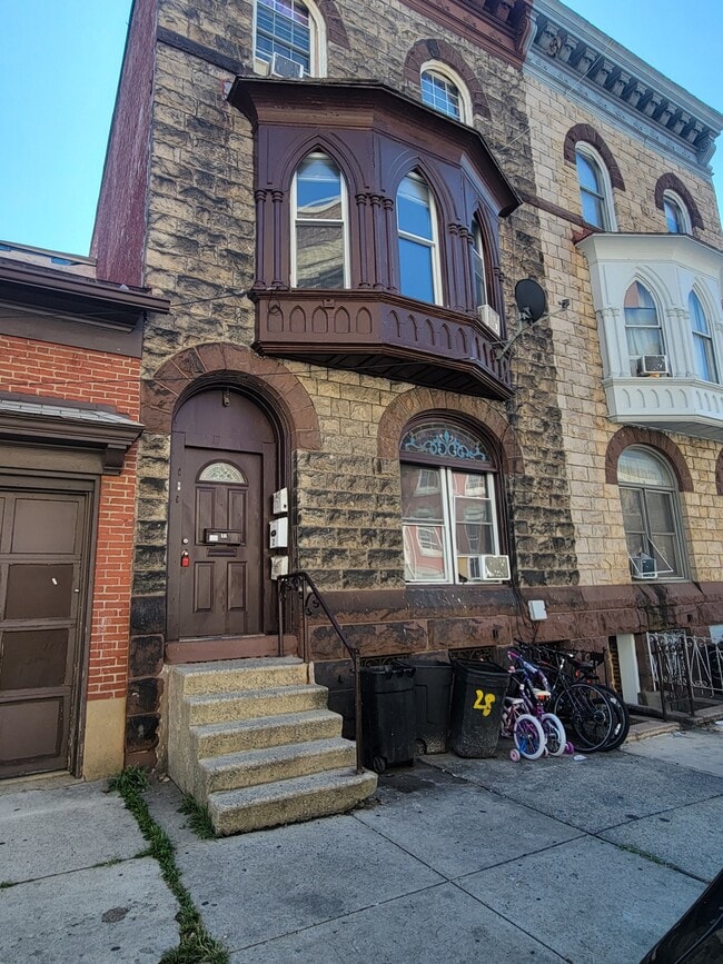Building Photo - 111 S 8th St