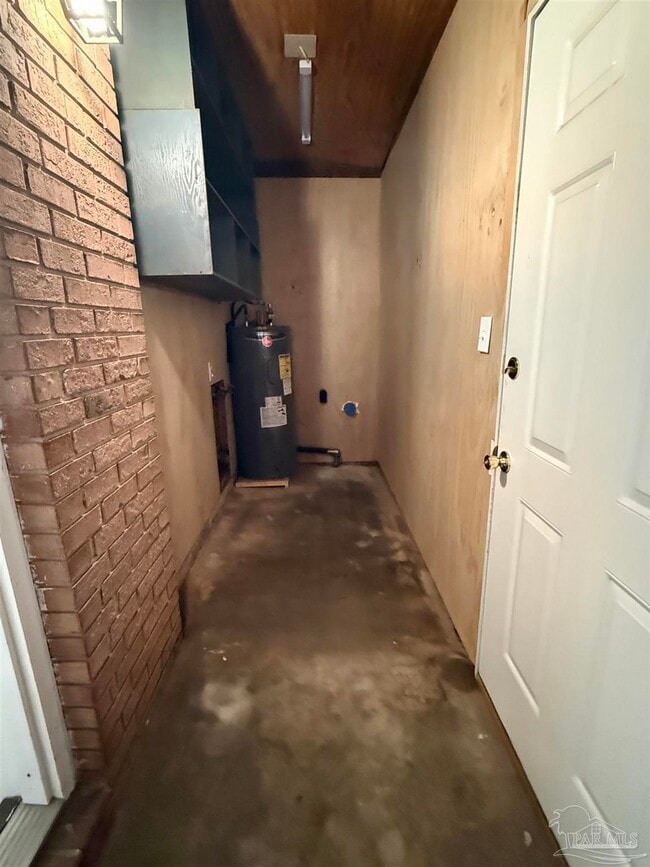 Building Photo - 2605 Talbert St