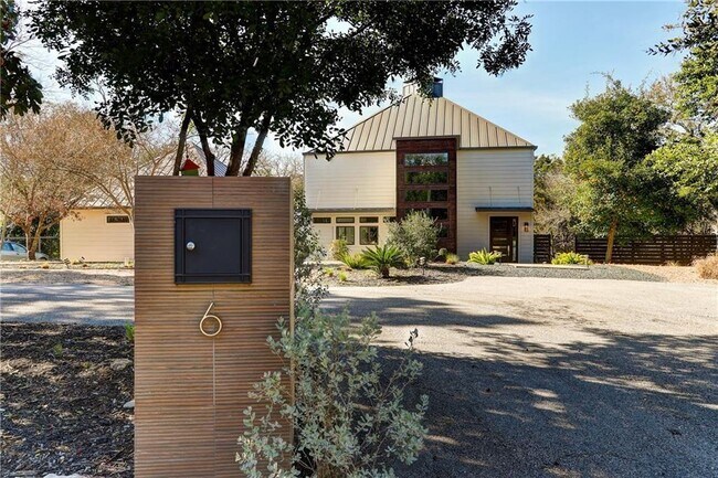 Foto del edificio - 6 Sugar Creek Dr