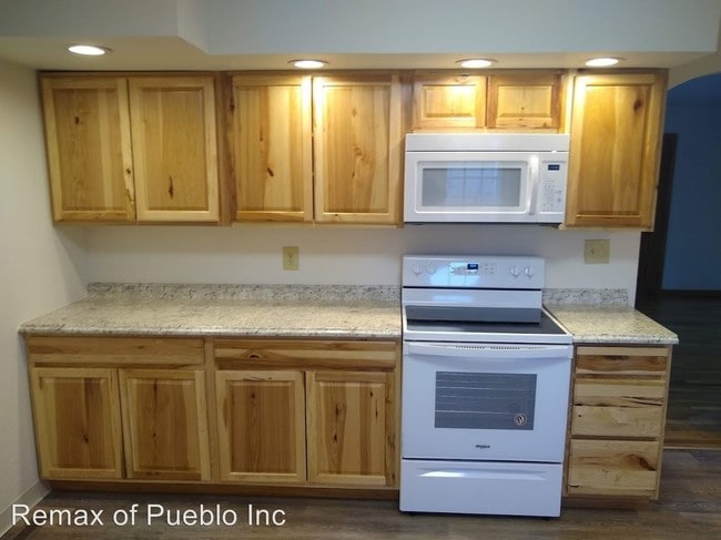 Building Photo - 3 br, 2 bath House - 3924 AZALEA ST.