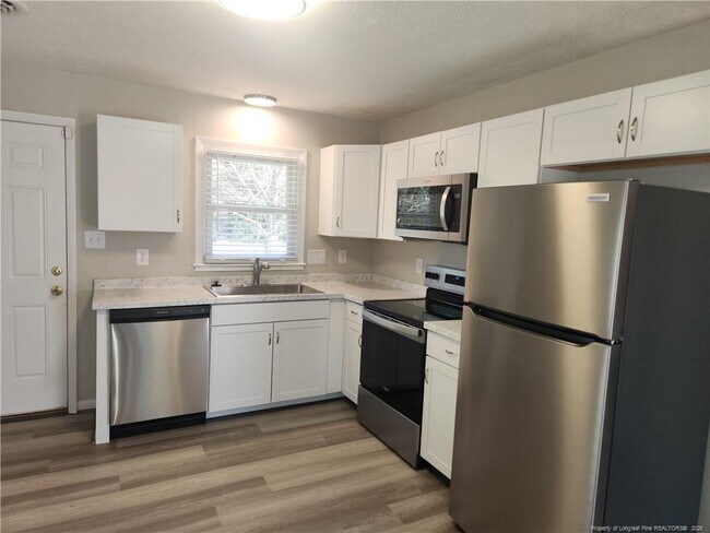 Foto del edificio - 417 Windermere Dr