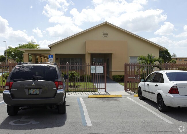 Foto del edificio - Miami Gardens Apartments