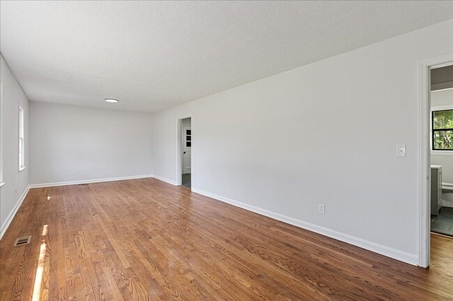 Foto del edificio - Newly renovated 3bed 1beath for rent!