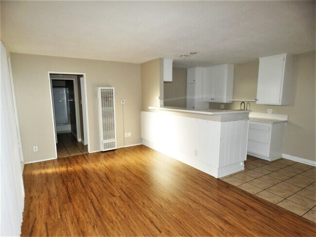 Building Photo - 1730 Coronado Ave