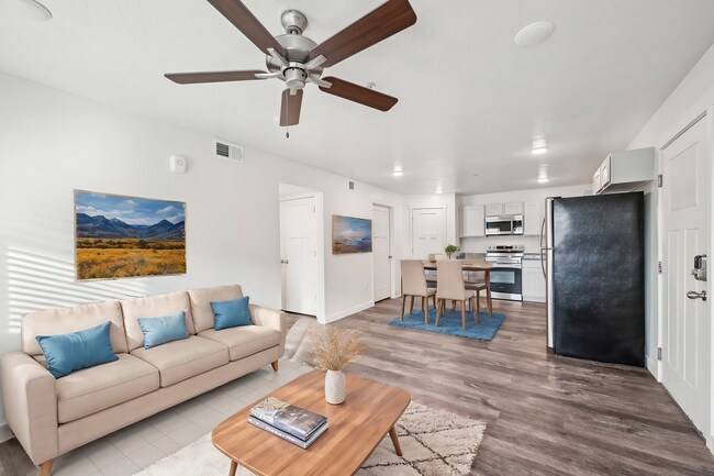 Building Photo - Blackstone Farms in Provo