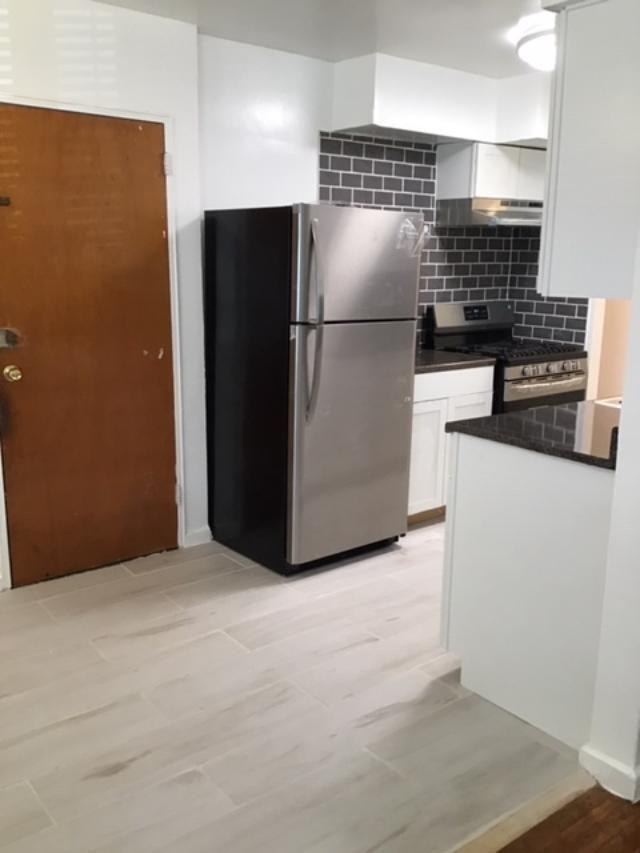 Foto del edificio - 1065 E 57th St