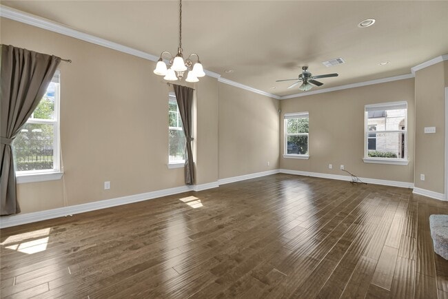 Foto del edificio - 4827 Hardy St