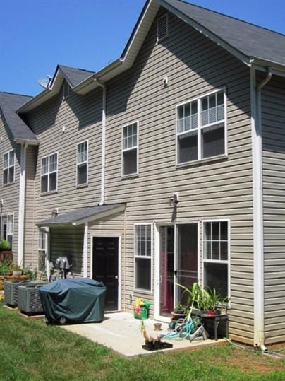 Foto del edificio - 2435 N Berkshire Rd