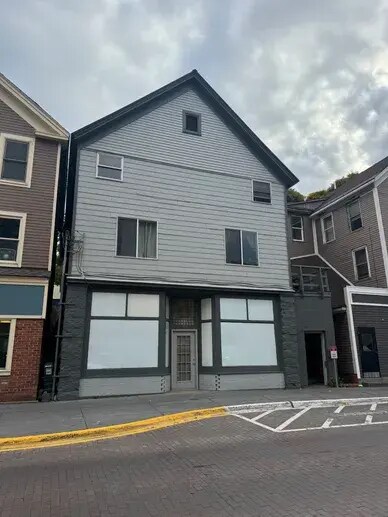 Apartamentos Rays - 321 Shelden Ave