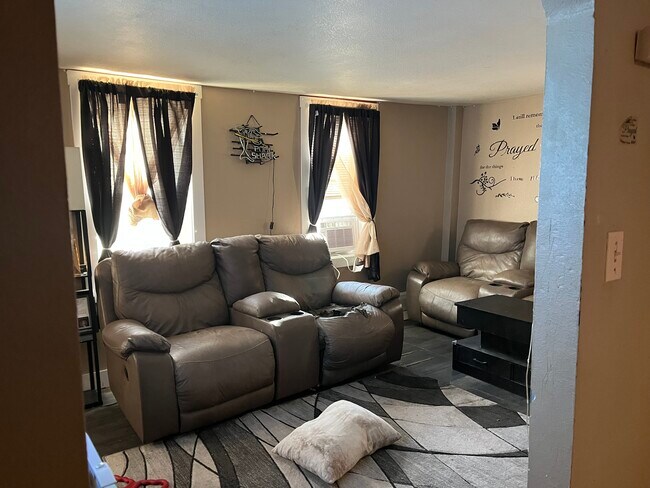 Foto del edificio - 13 Albro Ave