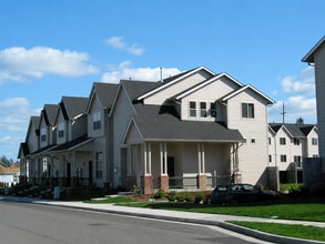 Building Photo - 5450 SW Windflower Dr