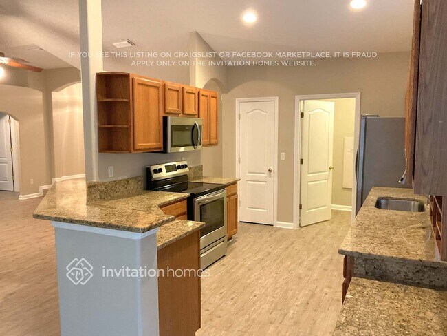 Foto del edificio - 1156 Stonehedge Trail Ln