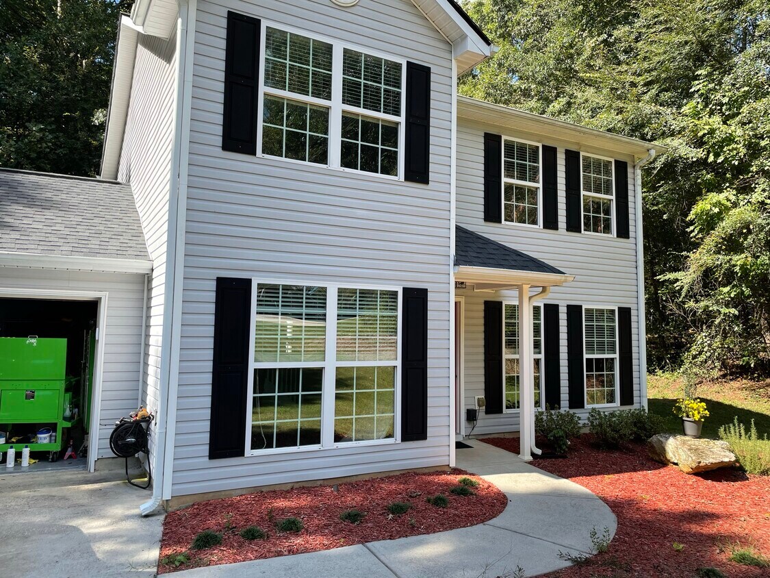 3243 Ridge Valley Rd, Monroe, GA 30655 House for Rent in Monroe, GA