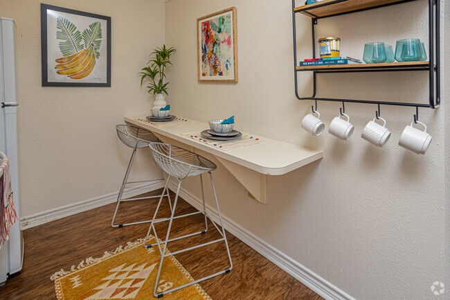 Studio, 1BA - 400SF - Brixen on Lake Ave