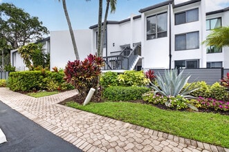 Building Photo - 3604 Bridgewood Dr