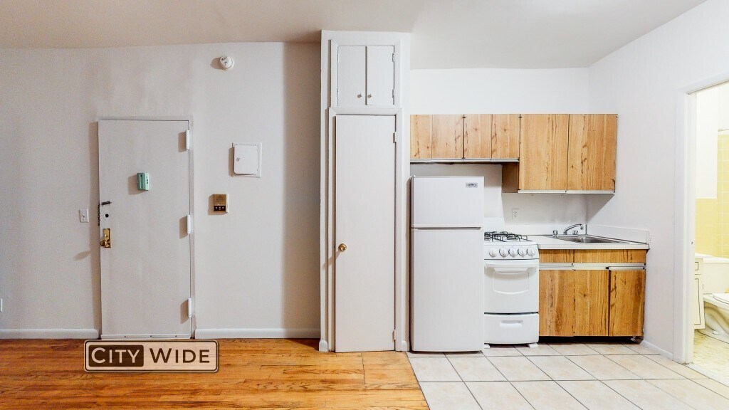 Foto del edificio - 322 East 89th Street