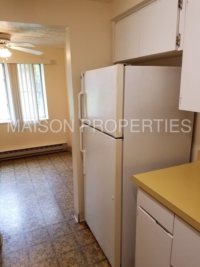 Foto del edificio - 138 Woodhill #9 | 2BD 1 BA | Greece