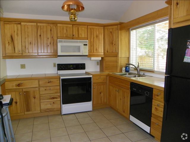 Building Photo - 3143 21st Avenue Court