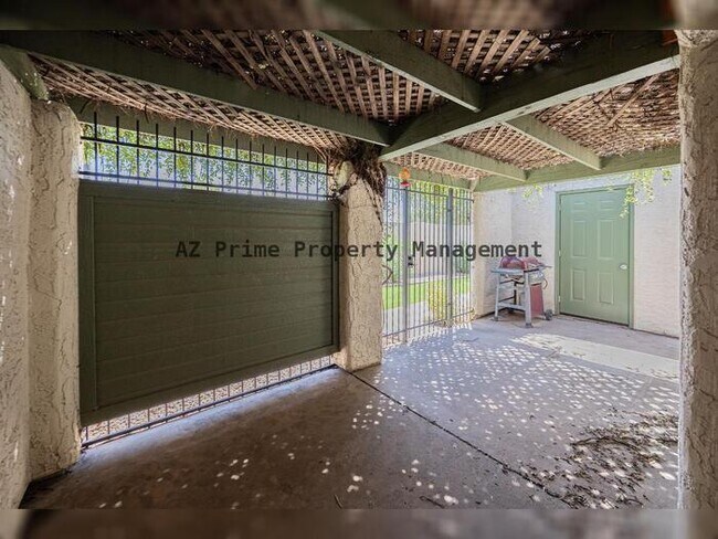 Foto del edificio - 625 S Allred Dr