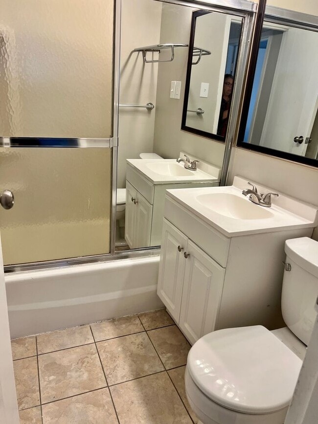 Building Photo - 3271 Rinda Ln