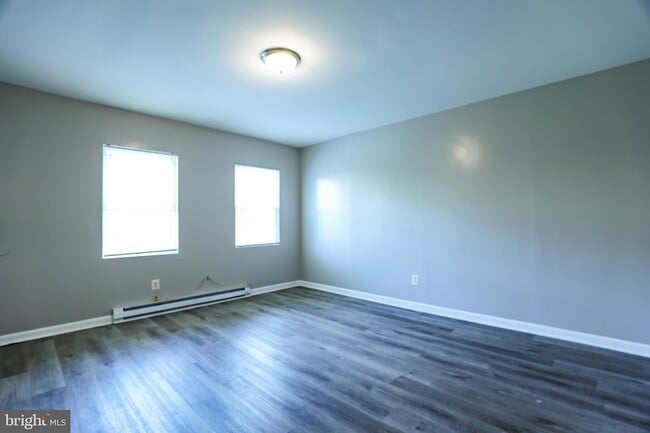 Photo - 1633 E Street NE Unit 3 Apartment