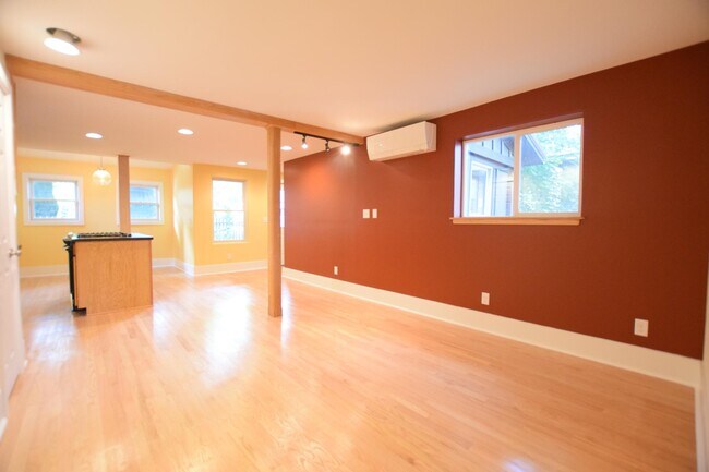 Foto del edificio - 207 W Court St