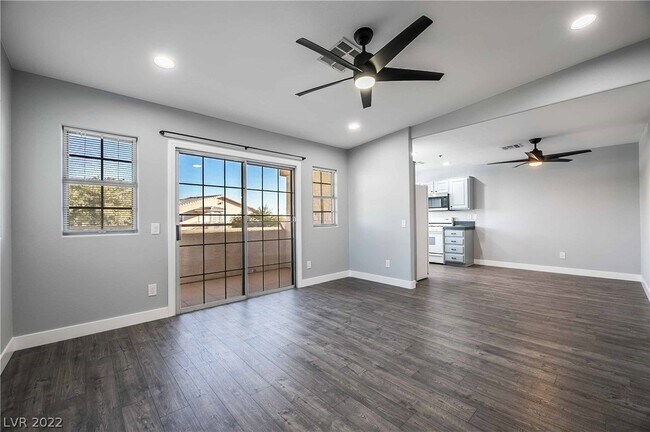 Building Photo - 1831 Cutlass Dr