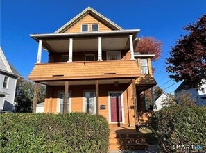 Building Photo - 34 York St