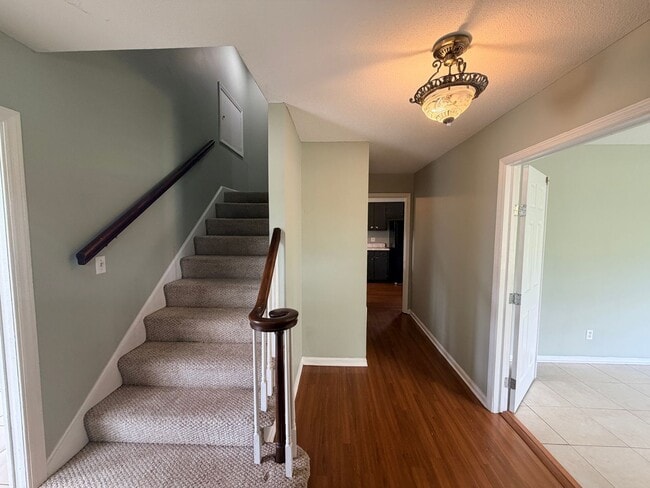 Building Photo - 2 bed/ 2.5 bathroom Home in Valdosta GA