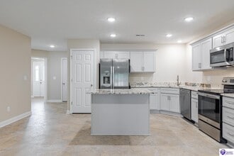 Building Photo - 305 Breckinridge Cir