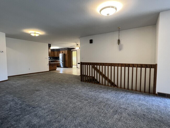 Foto del edificio - 312 E Main St