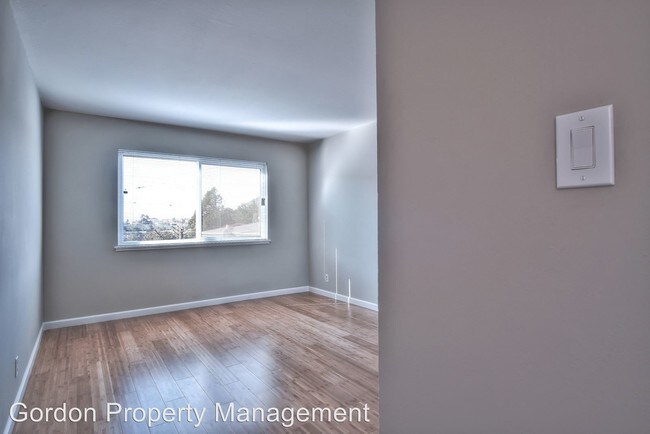 Building Photo - 895 Burnett Ave