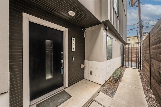 Foto del edificio - 4954 Camdale Ct