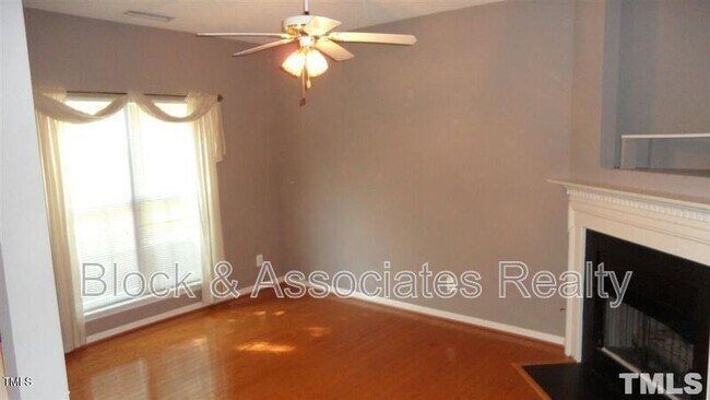Foto del edificio - 1140 Garnet Ridge Way