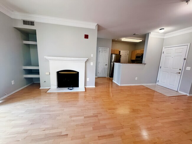 Foto del edificio - 1591 Spring Gate Dr.