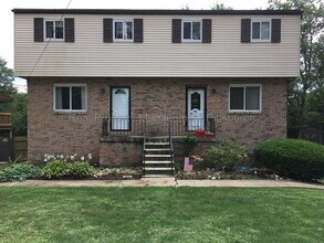 Building Photo - 230 Old Leechburg Rd