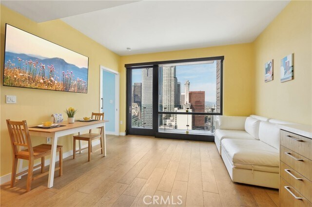 Foto del edificio - 400 S Broadway